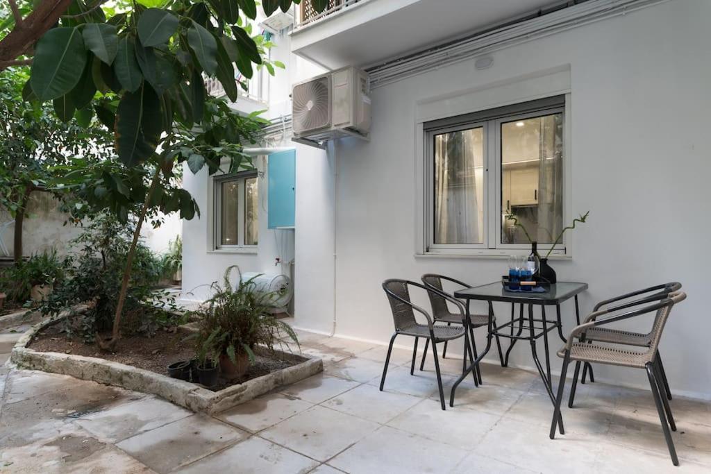 Stylish Abode Under Acropolis W/ Sunny Courtyard! Apartment Athens Exterior photo
